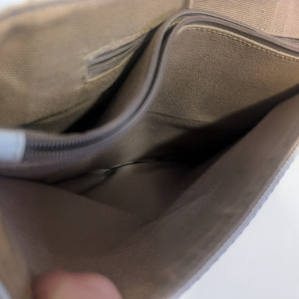 purse - Picture 6 of 6